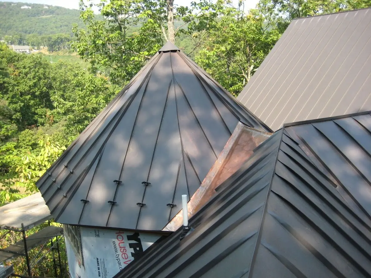Professional Roof Tarp Installation by Craftsman Roofing in Bryn Mawr-Skyway